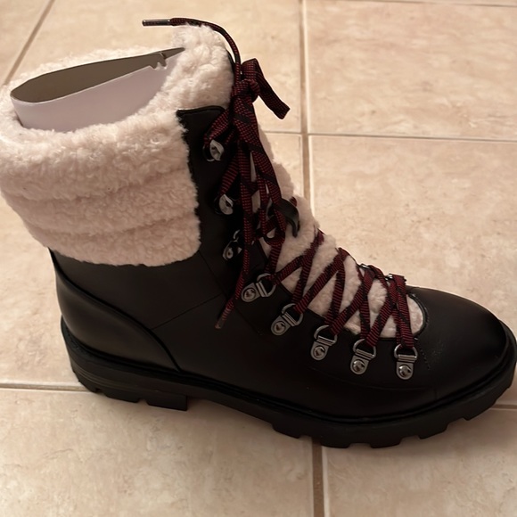 Nine West boots - Picture 3 of 7